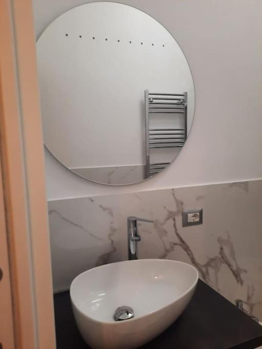 מילאנו N&Ghomesweethome Raffaelloelegante Appartamento Ideale Casa Vacanze Affari מראה חיצוני תמונה