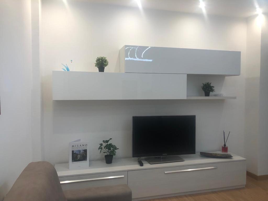 מילאנו N&Ghomesweethome Raffaelloelegante Appartamento Ideale Casa Vacanze Affari מראה חיצוני תמונה