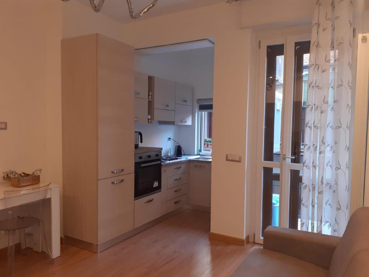 מילאנו N&Ghomesweethome Raffaelloelegante Appartamento Ideale Casa Vacanze Affari מראה חיצוני תמונה